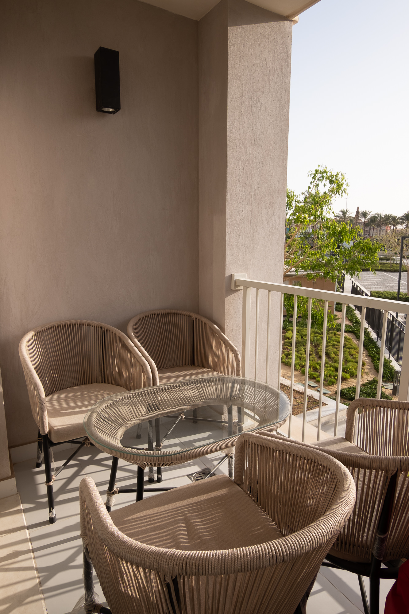 Cozy 2BR Chalet – City View – Marassi — Balcony in Marrasi, Egypt