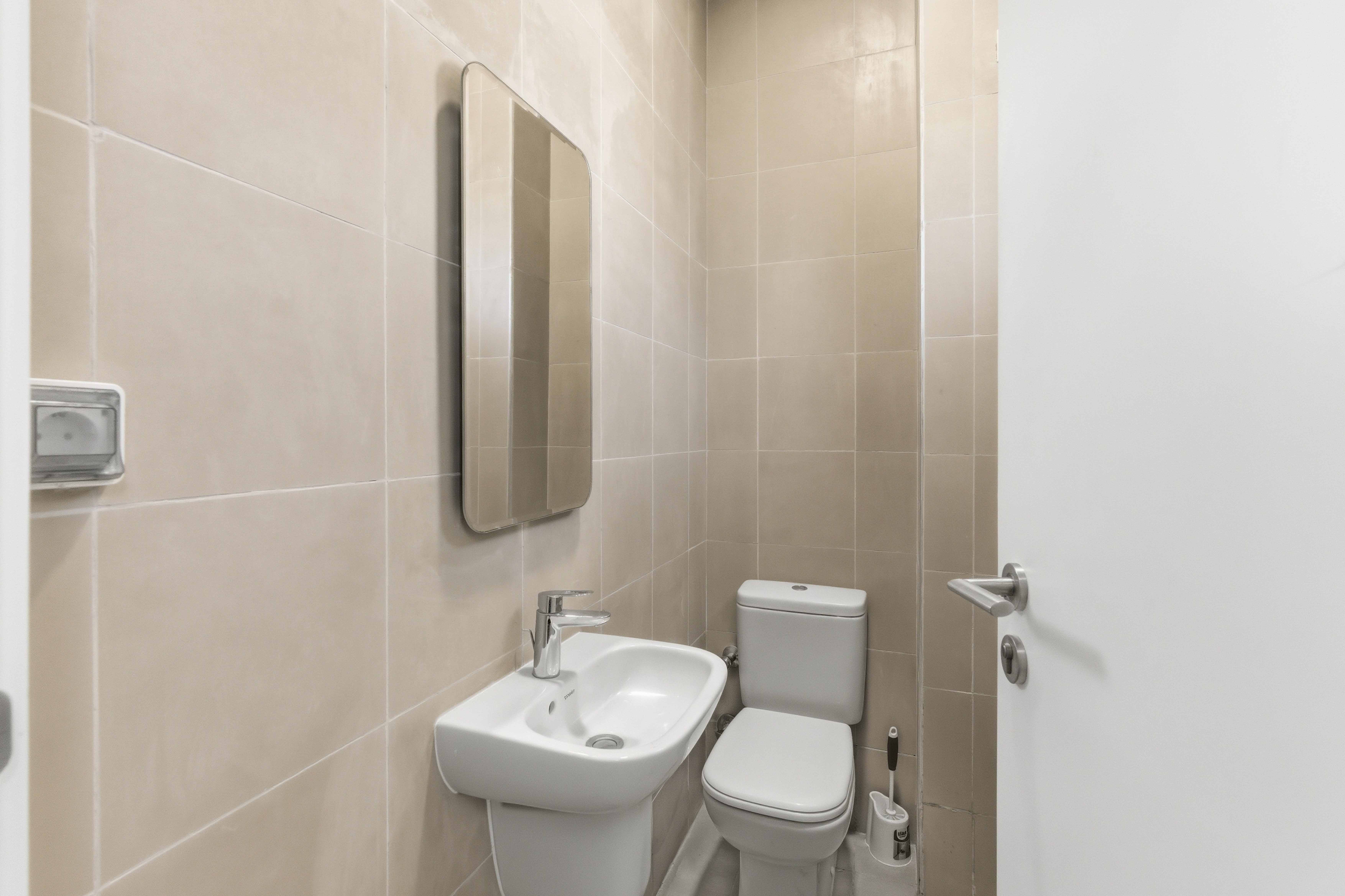 Bright 3BR Twinhouse – Pool View – Marassi — Full bathroom 1 in Marassi sits in the heart of Sidi Abdel Rahman, Egypt