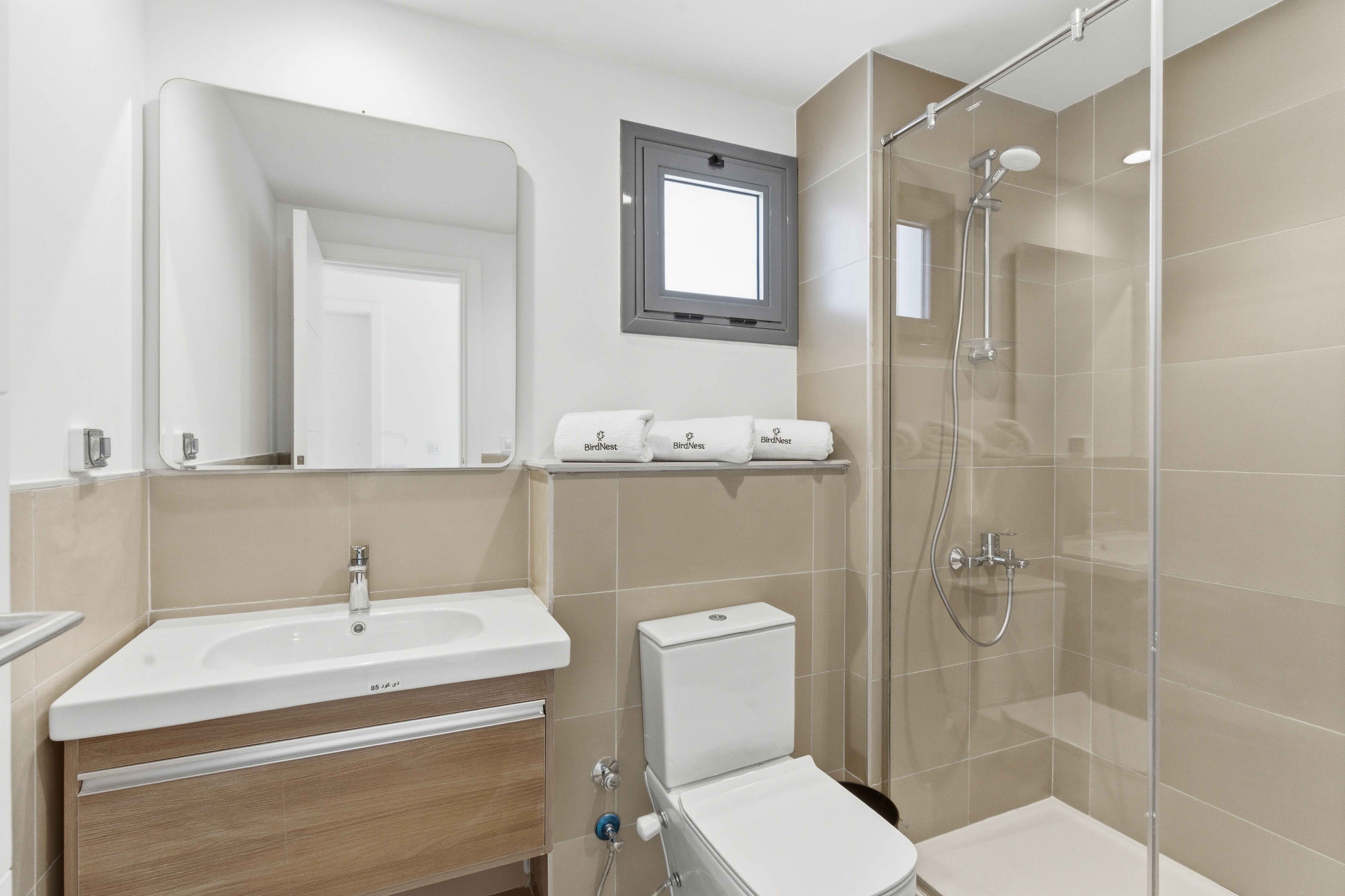 Bright 3BR Twinhouse – Pool View – Marassi — Full bathroom 2 in Marassi sits in the heart of Sidi Abdel Rahman, Egypt — photo 2
