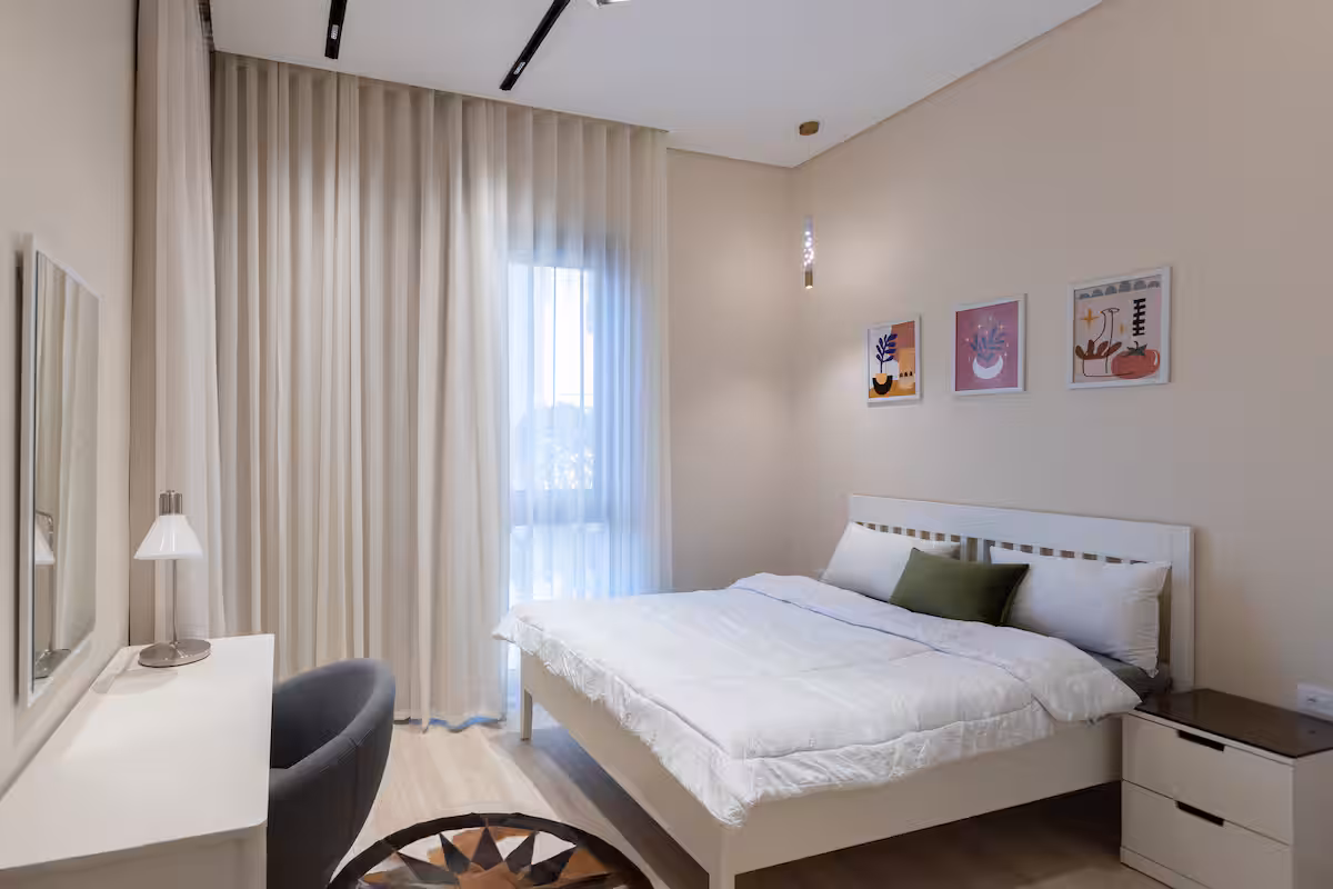 Poolside 3BR | Garden Level | Al-jazi JW Marriott — Bedroom 2 in First New Cairo, Egypt — photo 2