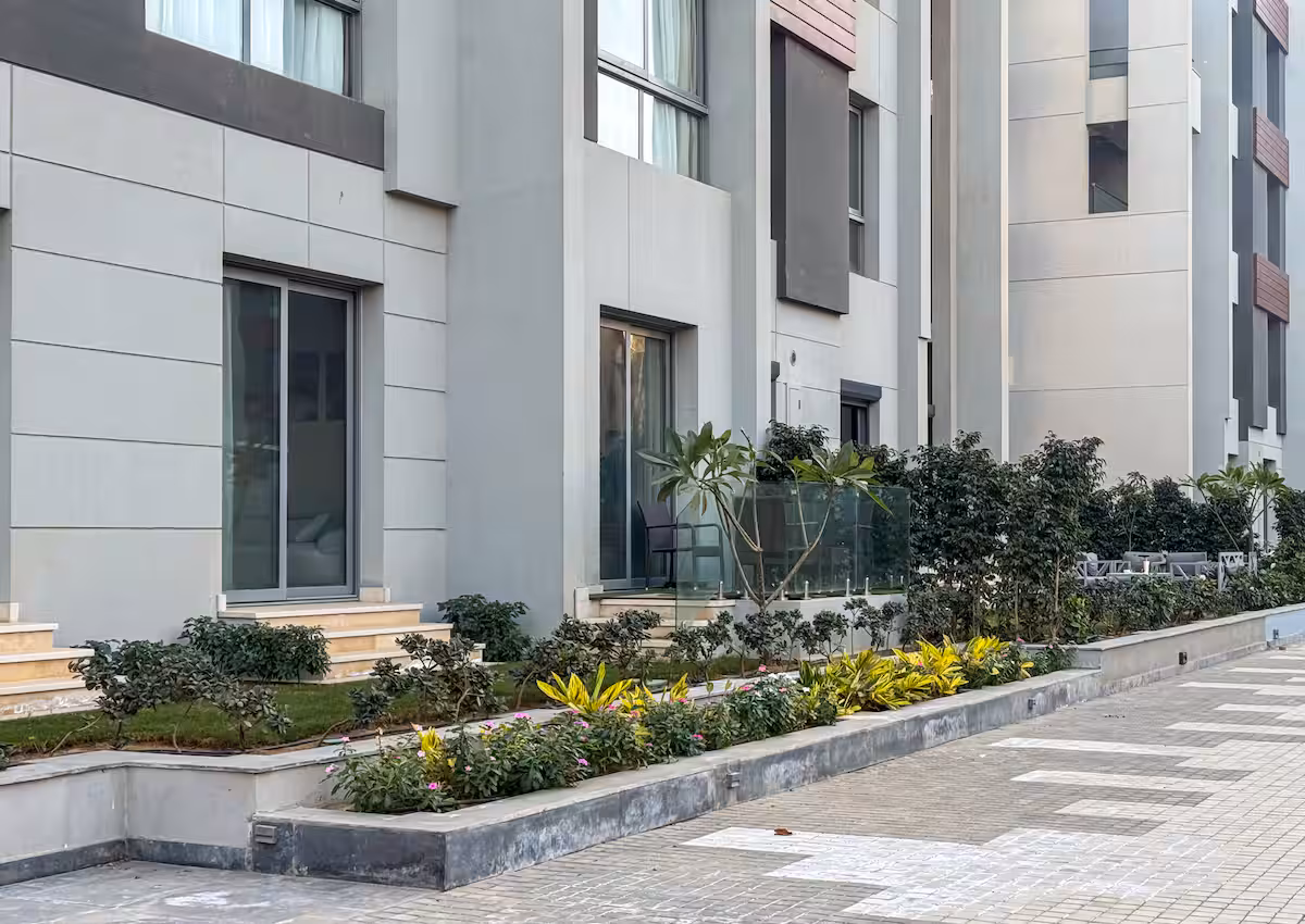 Poolside 3BR | Garden Level | Al-jazi JW Marriott — Exterior in First New Cairo, Egypt — photo 2