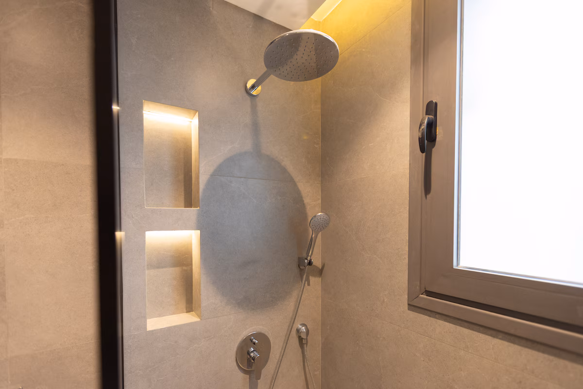 Luxury 2-Bedroom Apartmen | Silver Palm |New Cairo — Full bathroom 1 in First New Cairo, Egypt — photo 3