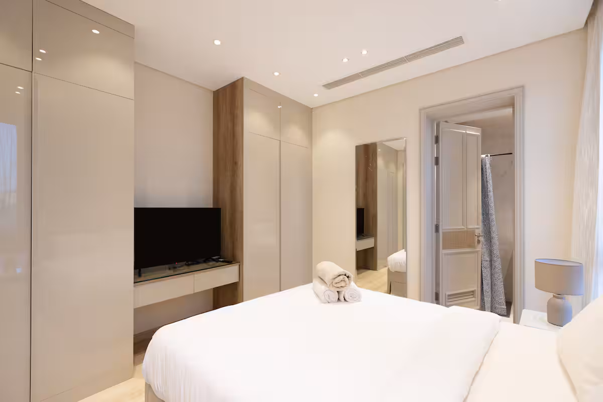Luxury 1BR at JW Marriott Residences | Al Jazi — Bedroom 1 in New Cairo, Egypt — photo 3