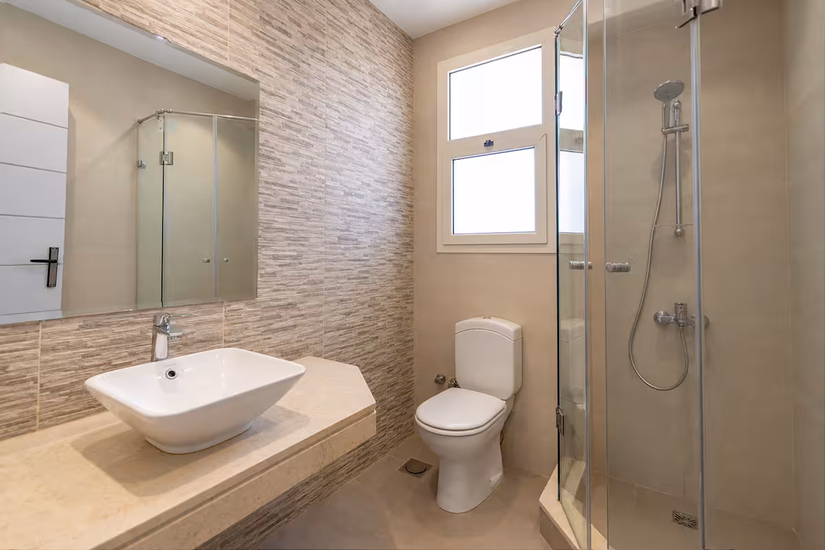 4-BR Masters Villa | Huge Private Pool | Hacienda — Full bathroom 1 in Al ‘Alamayn, Marsa Matrouh, Egypt