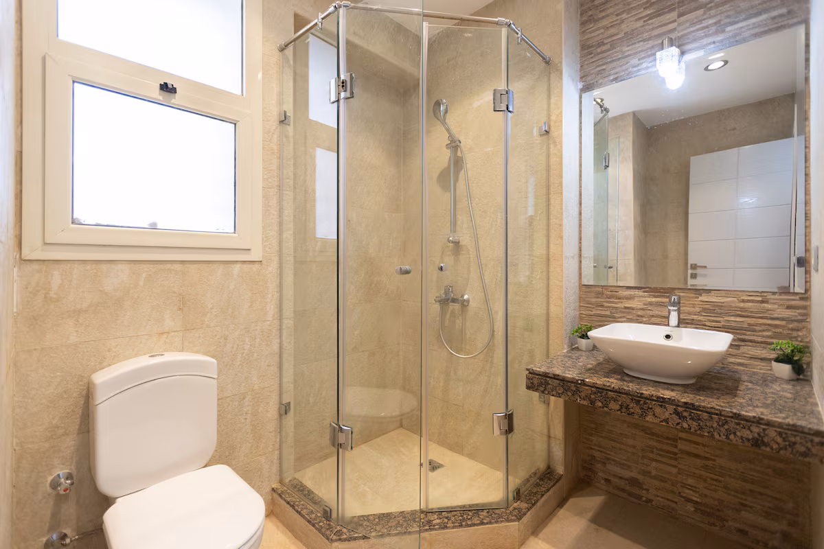 4-BR Masters Villa | Huge Private Pool | Hacienda — Full bathroom 4 in Al ‘Alamayn, Marsa Matrouh, Egypt