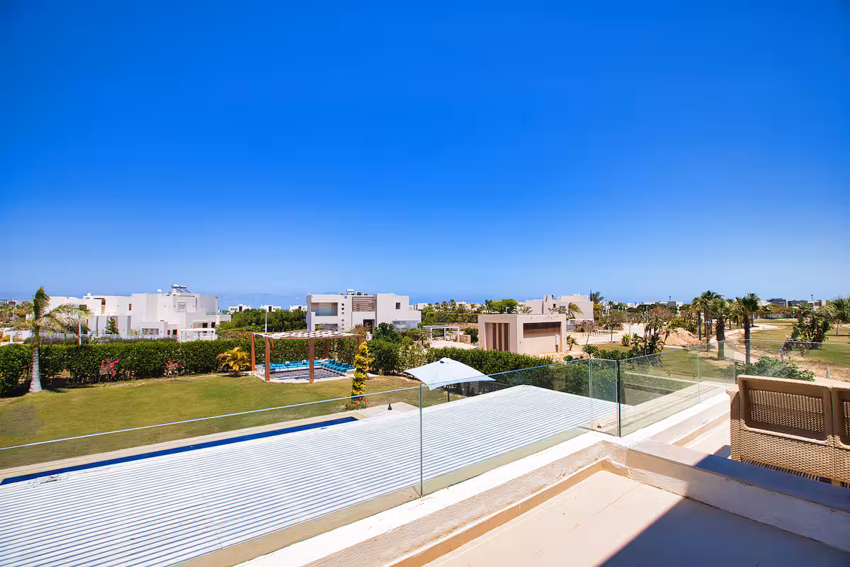 4-BR Masters Villa | Huge Private Pool | Hacienda — Balcony in Al ‘Alamayn, Marsa Matrouh, Egypt