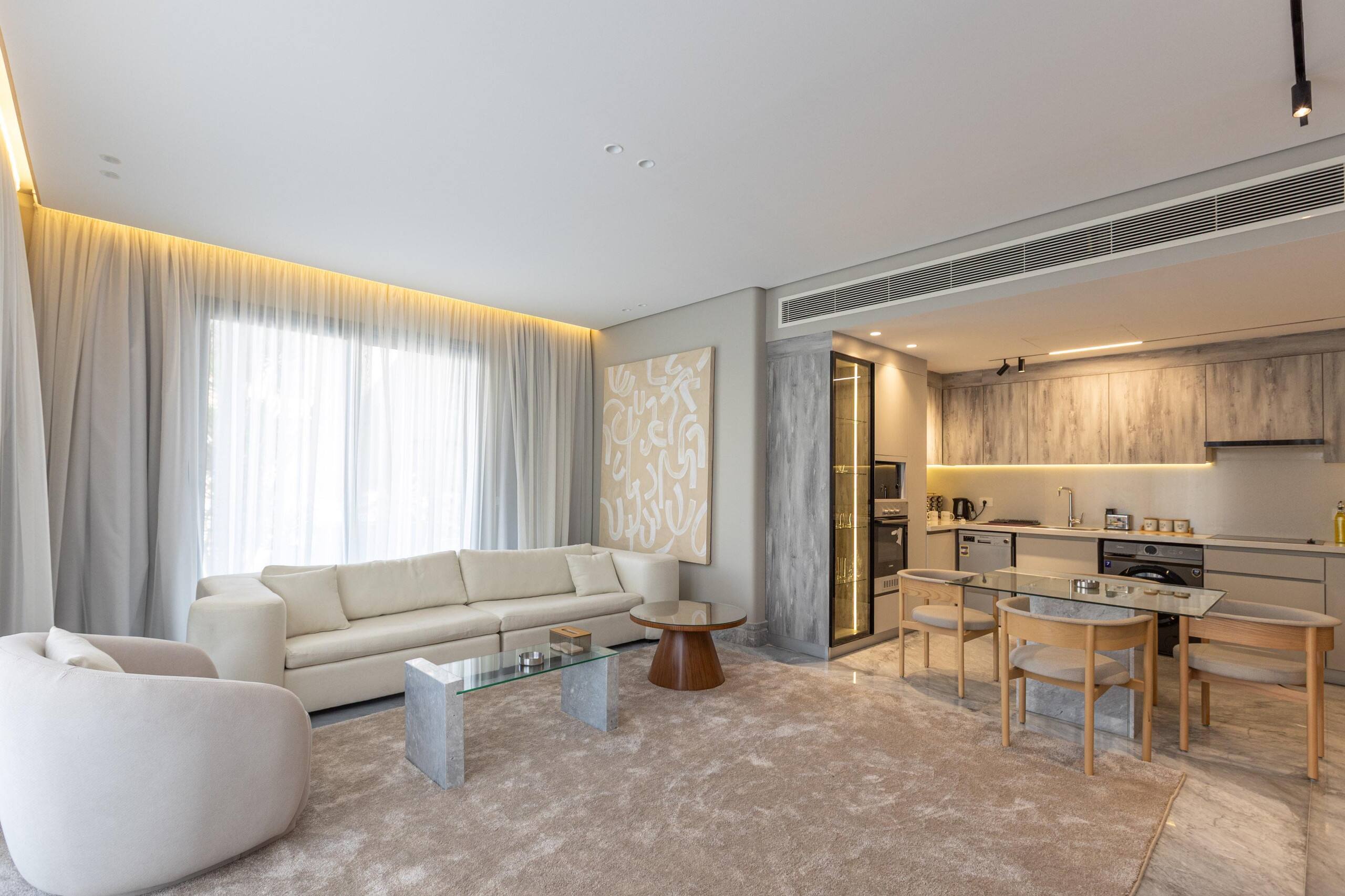 Luxurious 3-BR Apt|High-End Finishing|Silver Palm — Living Room in New Cairo , Cairo, Egypt — photo 3