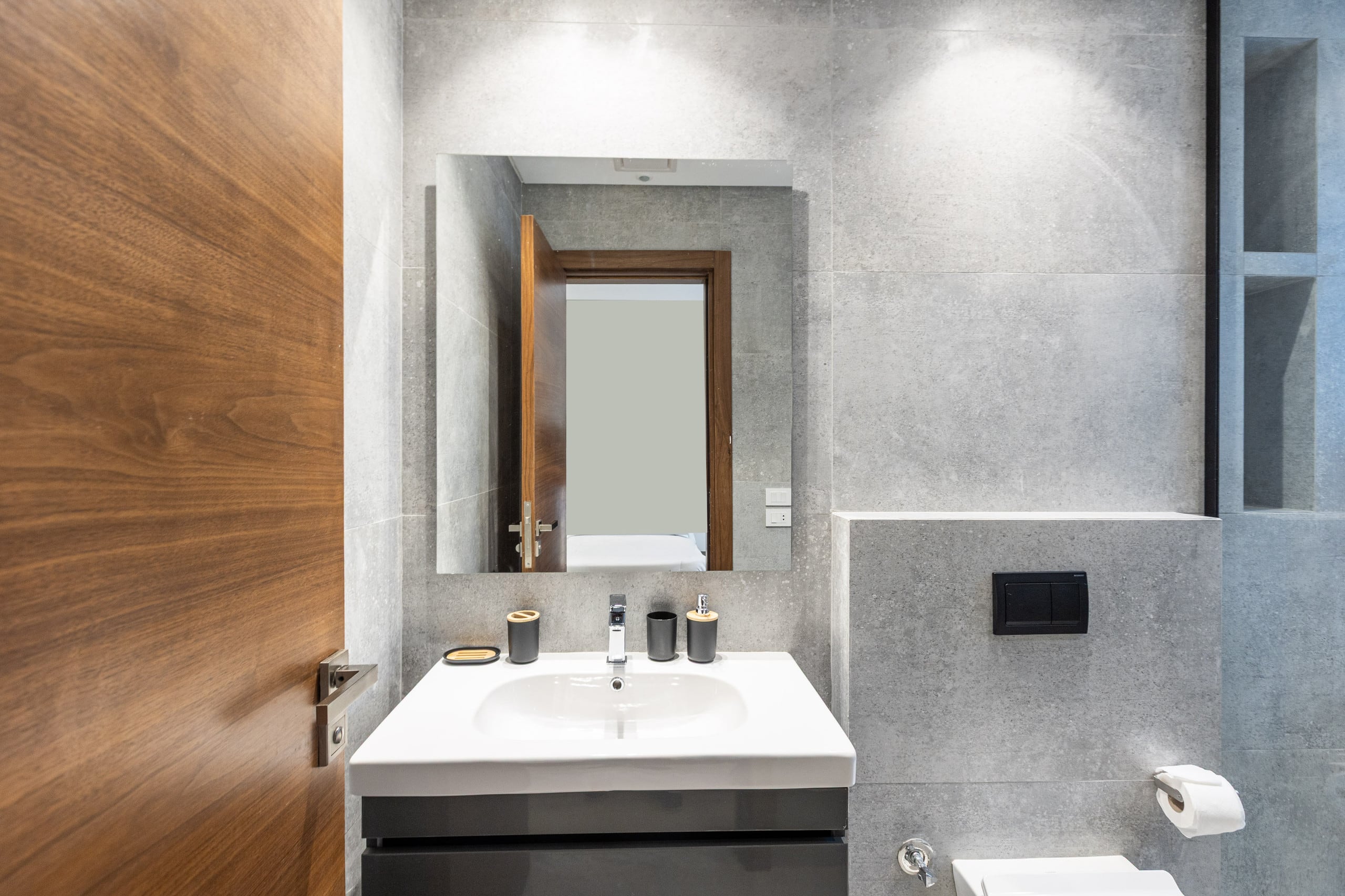 Luxurious 3-BR Apt|High-End Finishing|Silver Palm — Full bathroom 2 in New Cairo , Cairo, Egypt — photo 3
