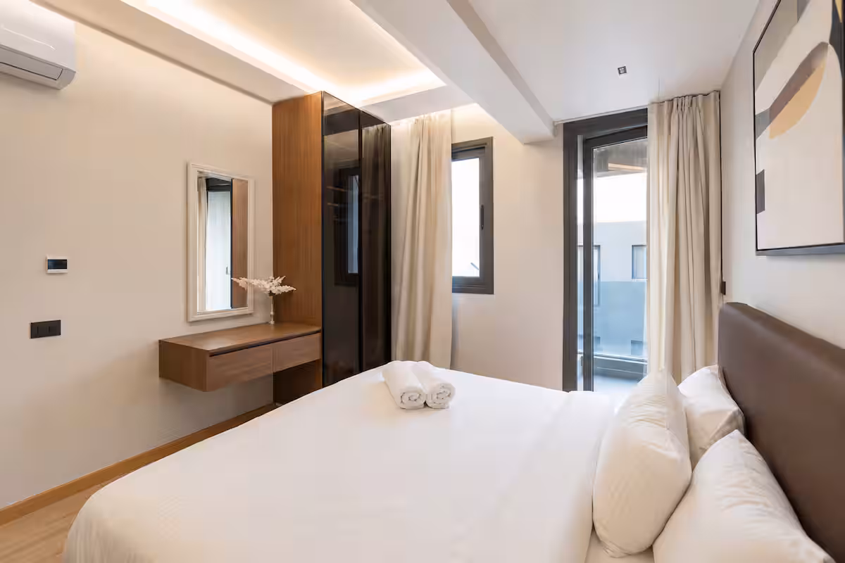 Premium 4BR Stay | Silver Palm | Pool Access — Bedroom 3 in New Cairo, Egypt — photo 3