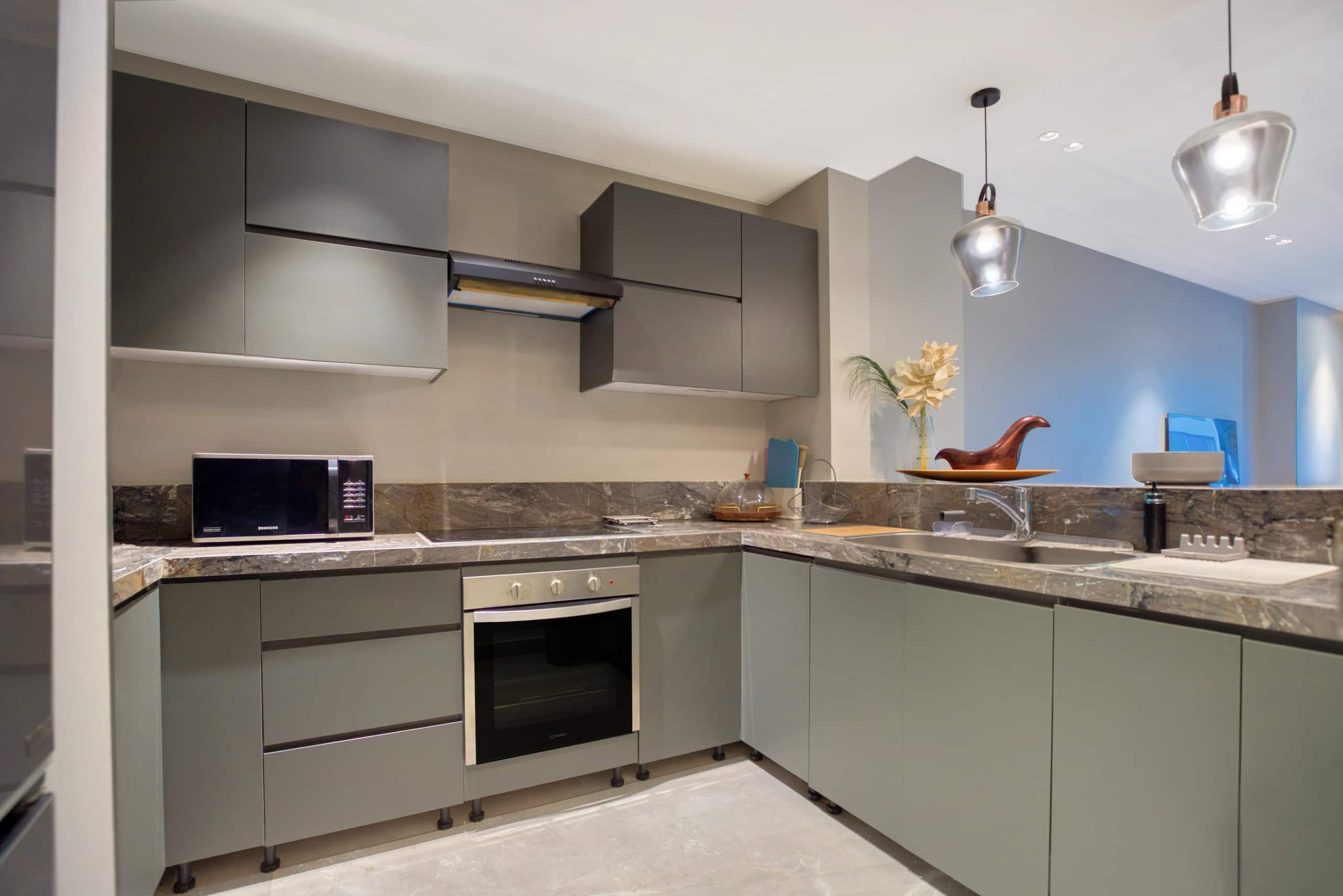 Private Garden Oasis | Elegant 2BR | Silver Palm — Full Kitchen in New Cairo, Cairo, Egypt — photo 2
