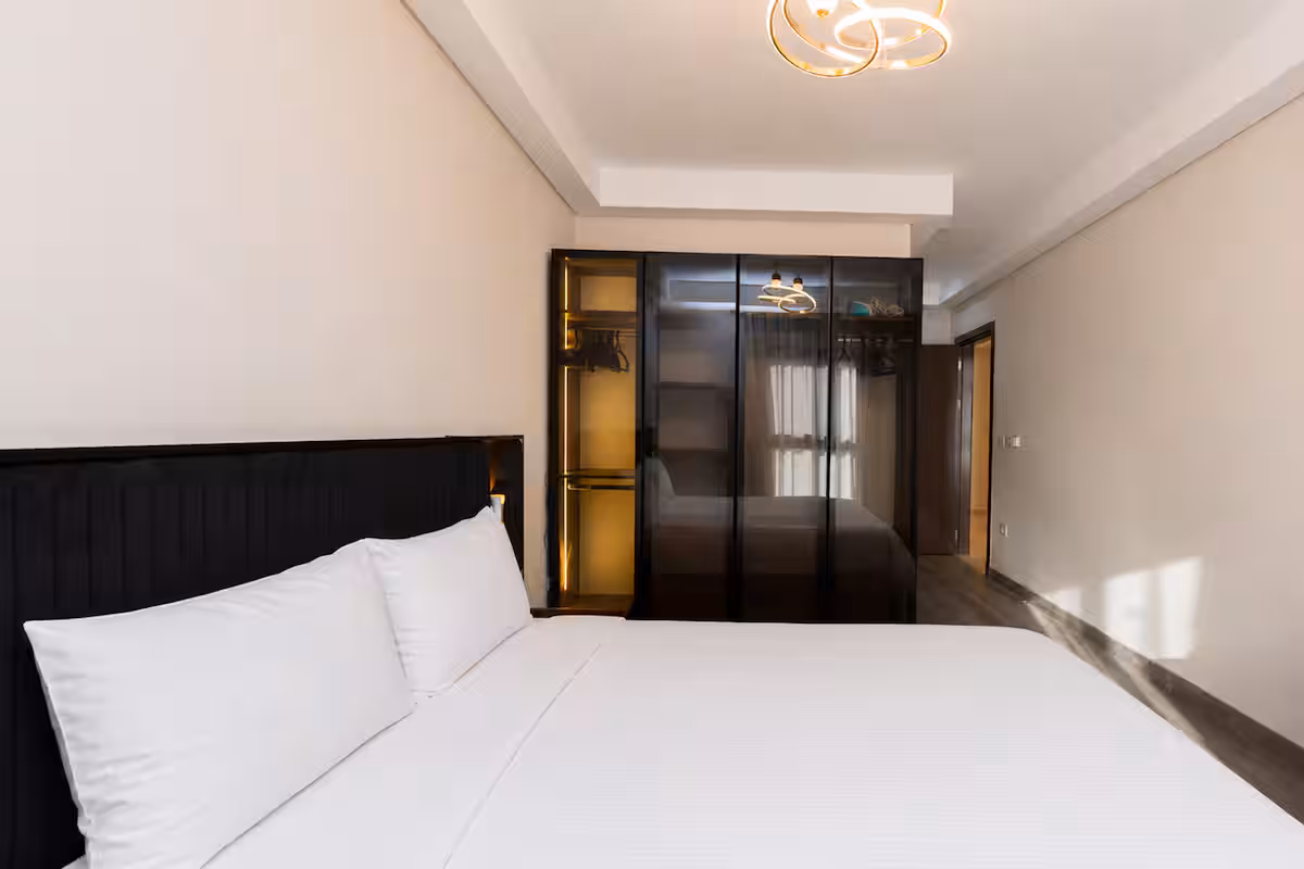 Luxury 3BR Haven Overlooking Green Views -ZED West — Bedroom 1 in Sheikh Zayed City, Egypt — photo 3