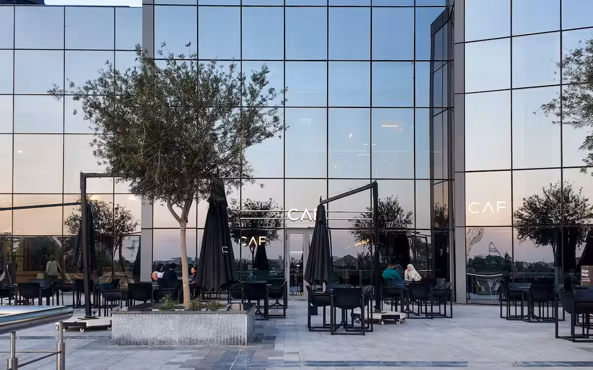 Luxury 3BR Haven Overlooking Green Views -ZED West — Exterior in Sheikh Zayed City, Egypt — photo 3