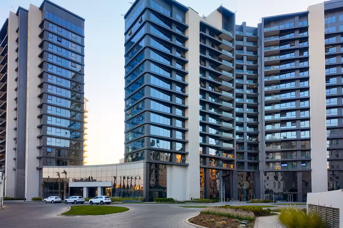 Elegant Studio • Stunning View • ZED Sheikh Zayed — Exterior in Sheikh Zayed City, Egypt — photo 3