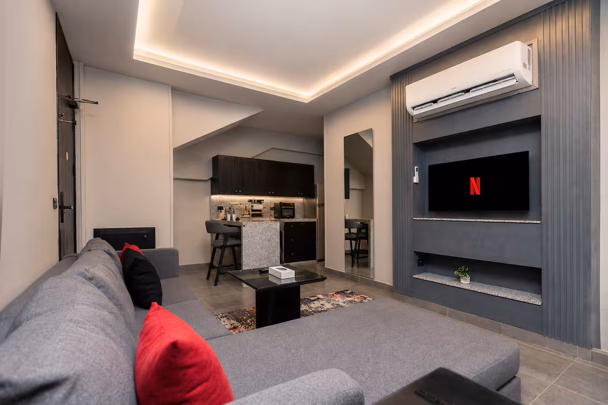 Exclusive One-Suite Hotel | Front of the Waterway — Living Room in First New Cairo, Egypt
