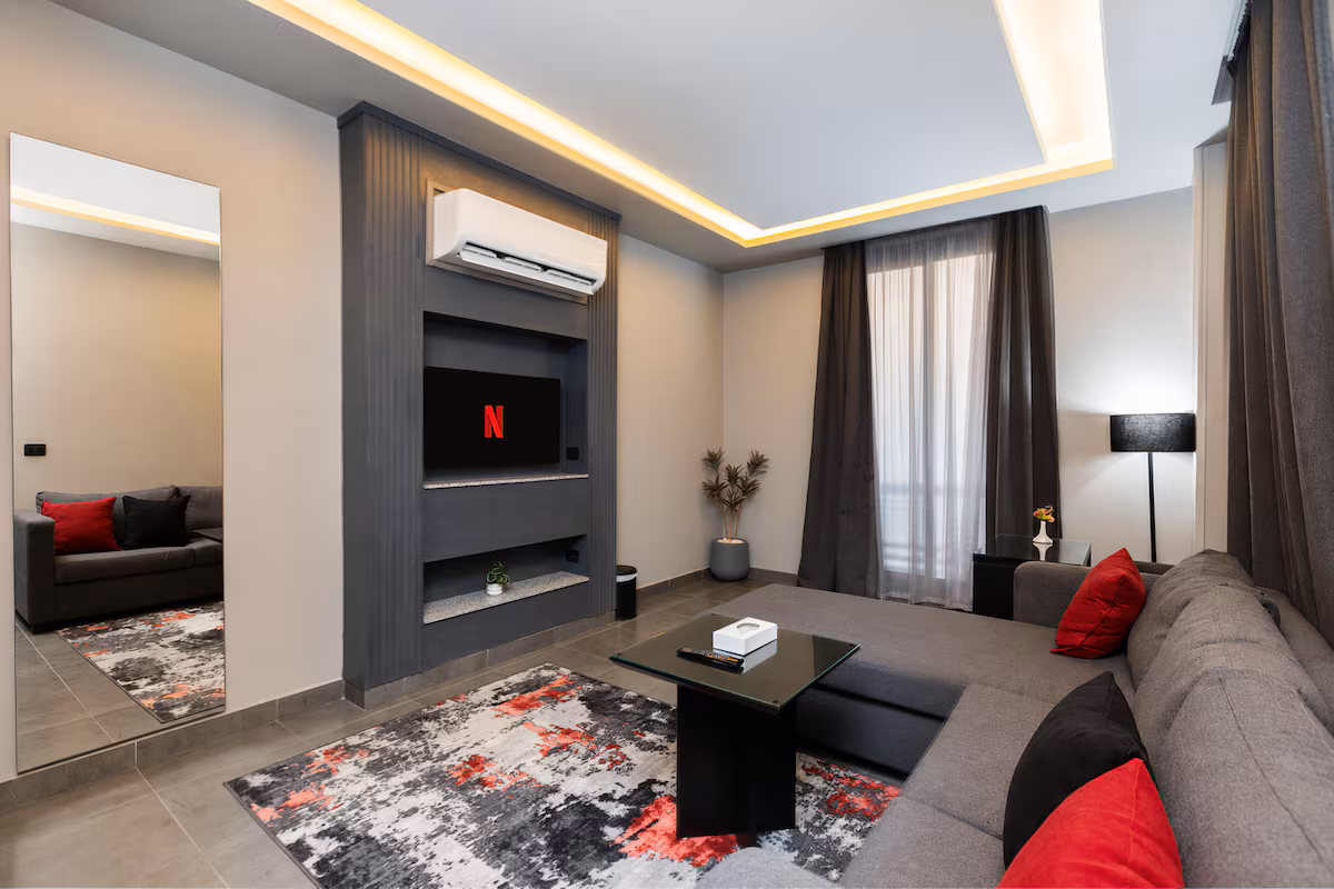 Exclusive One-Suite Hotel | Front of the Waterway — Living Room in First New Cairo, Egypt — photo 2