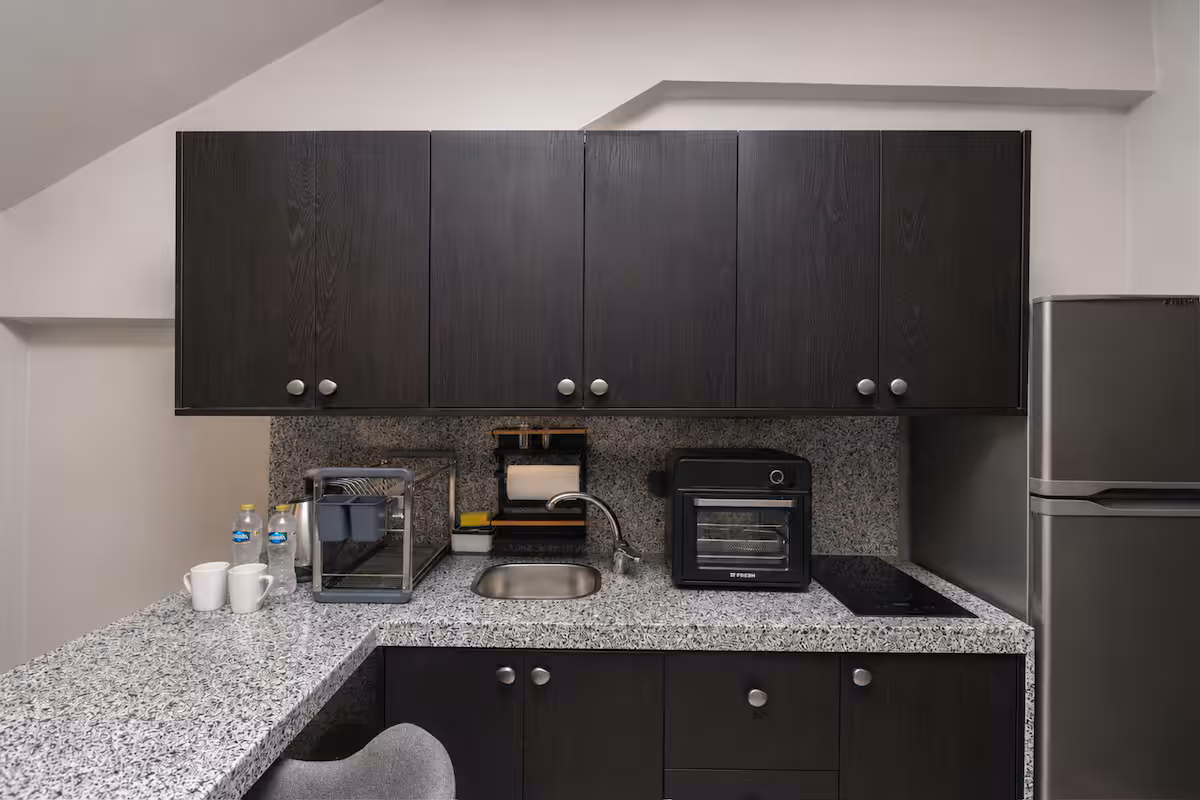 Exclusive One-Suite Hotel | Front of the Waterway — Full Kitchen in First New Cairo, Egypt — photo 3