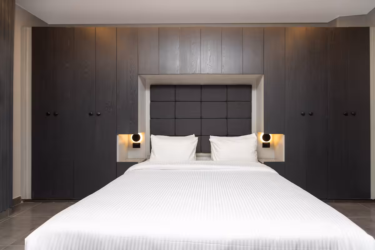 Exclusive One-Suite Hotel | Front of the Waterway — Bedroom 1 in First New Cairo, Egypt — photo 3
