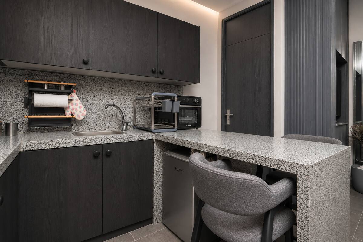 Maisonette Boutique Studio | Waterway Front — Full Kitchen in First New Cairo, Egypt — photo 2