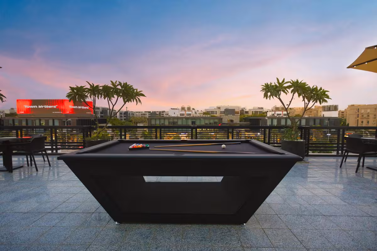 Maisonette | Stunning Waterway View & Balcony — Backyard in First New Cairo, Egypt — photo 3