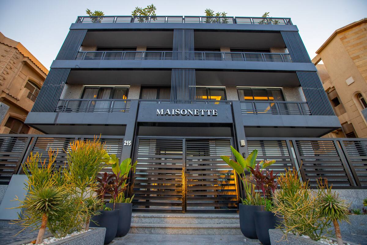 Maisonette | Stunning Waterway View & Balcony — Exterior in First New Cairo, Egypt — photo 2