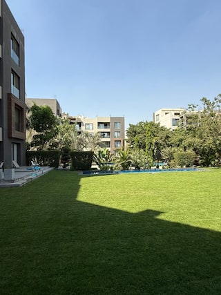Extra-Wide 3-Bdr Apt | Garden & Pool | Silverpalm — Pool in Cairo, Egypt — photo 2