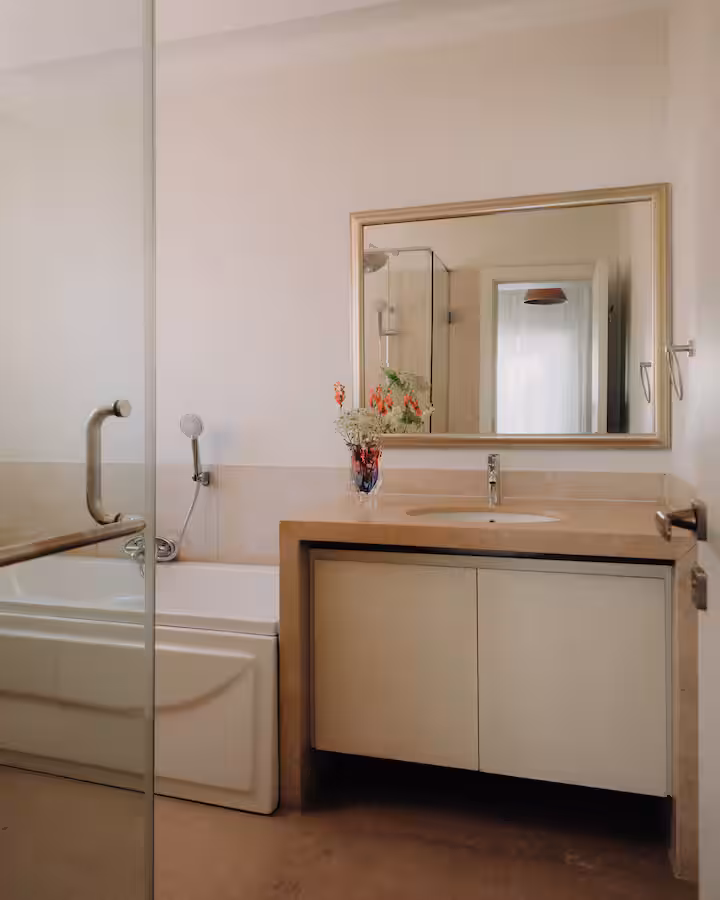Longchamps Boutique Hotel Room w/ Breakfast — Full bathroom 1 in Abo El Fada, Egypt — photo 2