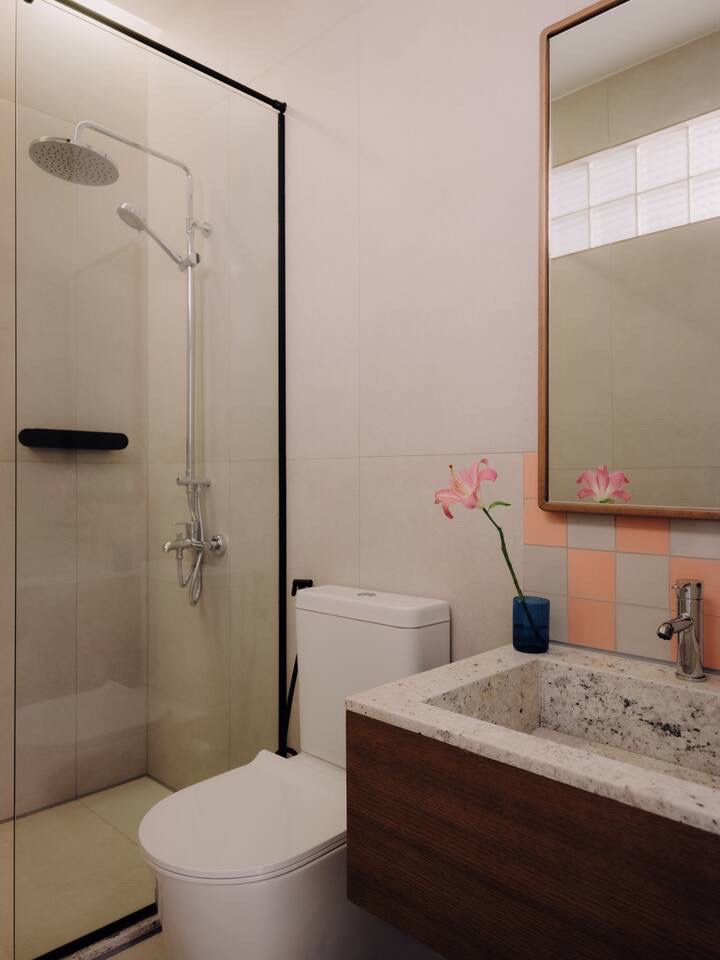 Longchamps Boutique Hotel Room w/ Breakfast — Full bathroom 1 in cairo, Egypt, Egypt