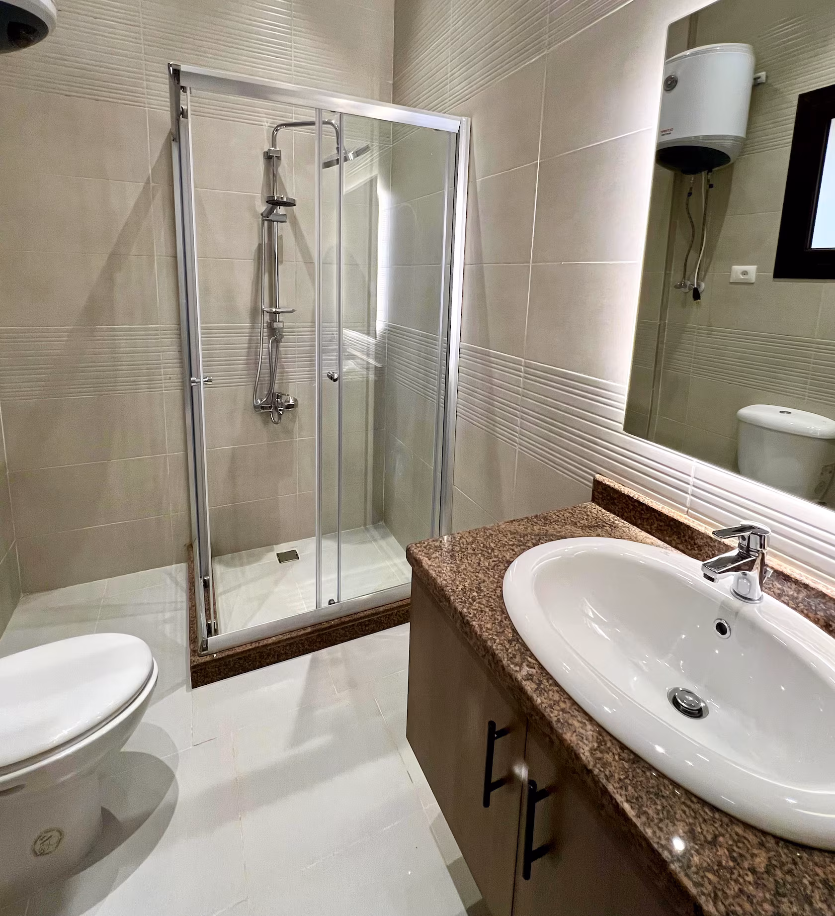 Luxurious Private Garden Apt with High Ceilings — Full bathroom 2 in First New Cairo, Egypt