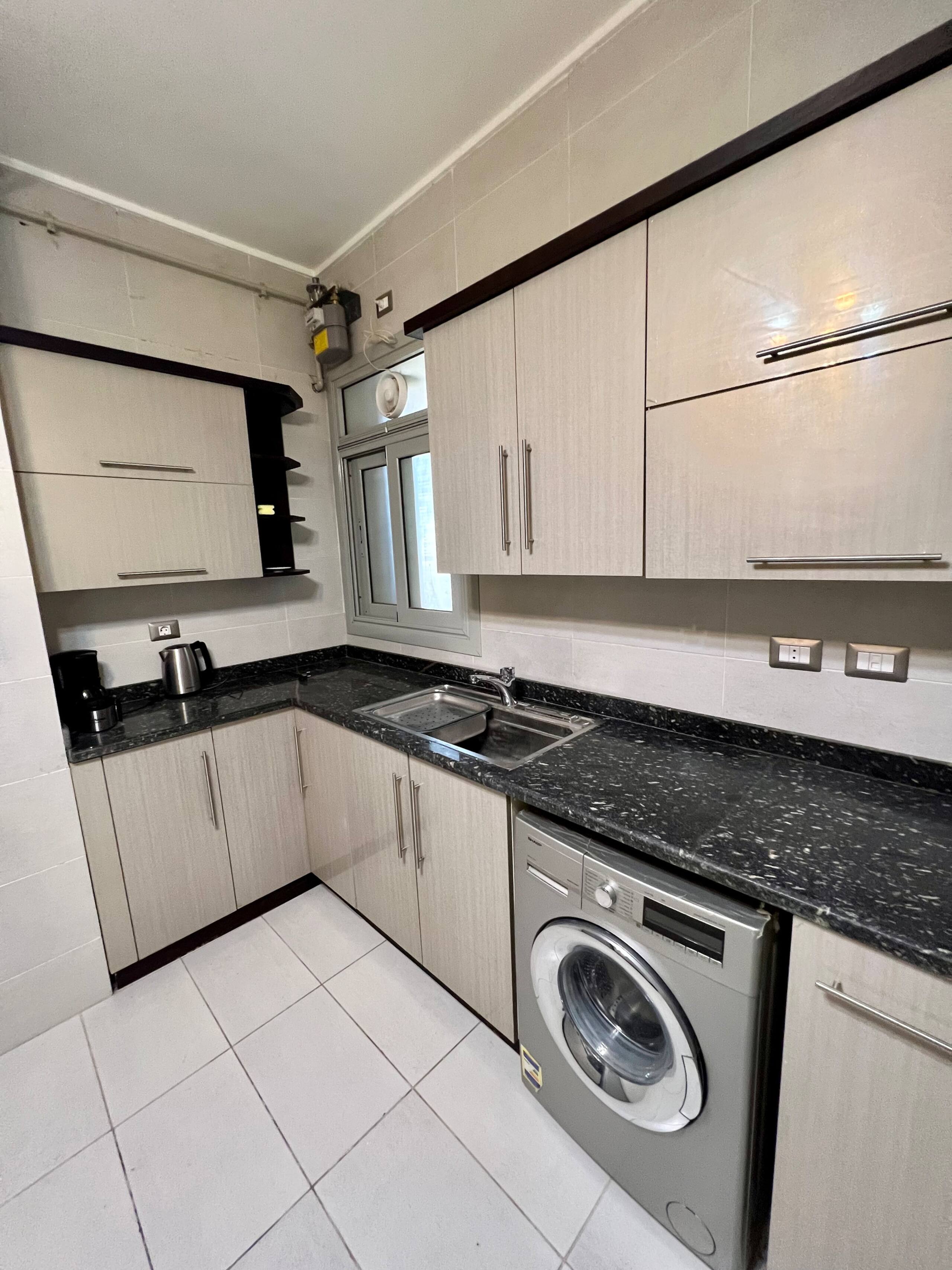 Palm Hills Prestigious Serviced 2-Bed 2-bath NEW* — Full Kitchen in First New Cairo, Egypt — photo 2