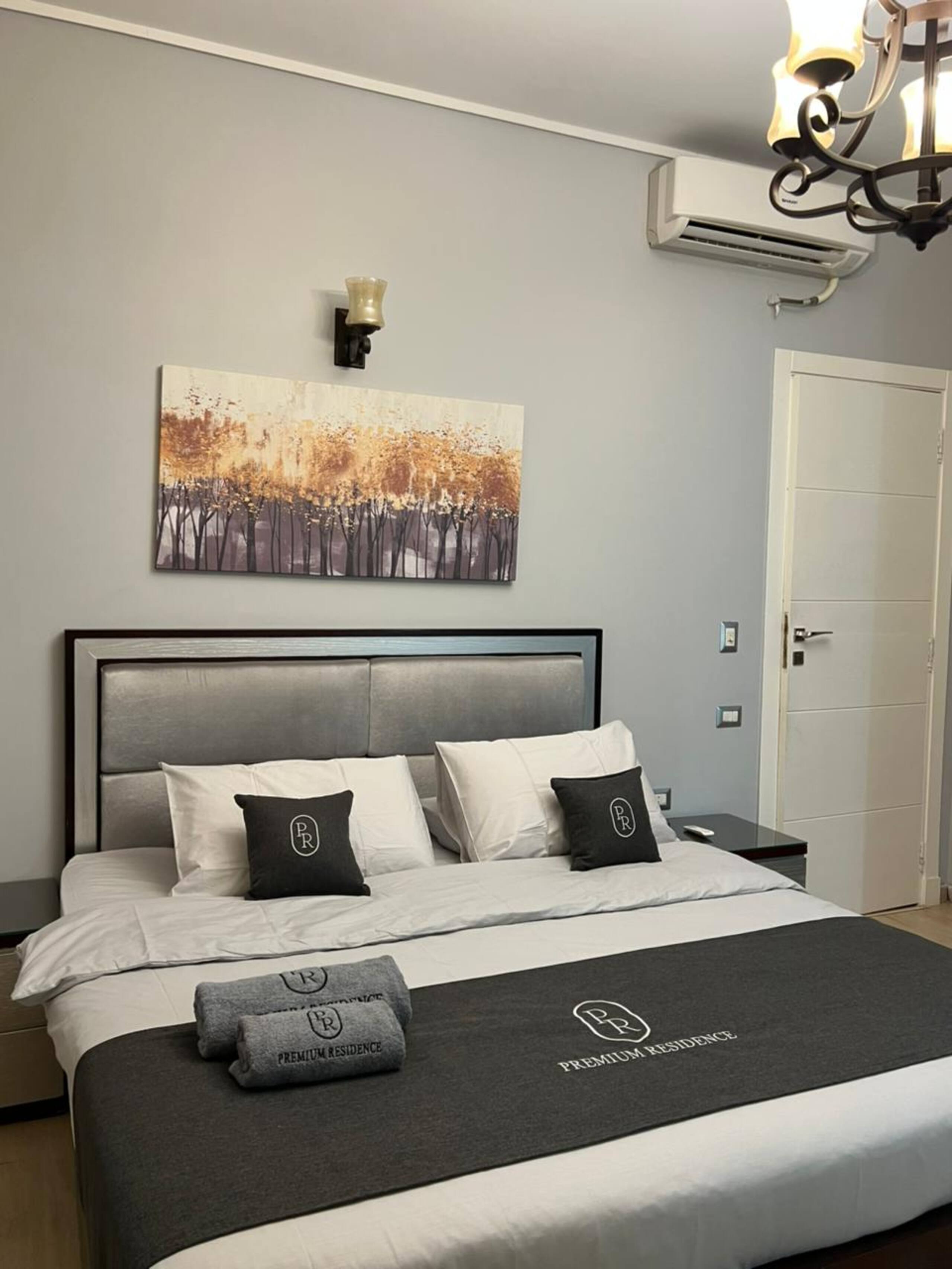 New Cairo Quite 1-bed w/ Garden - Palm Hills *PR* — Bedroom 1 in New Cairo, Egypt — photo 3
