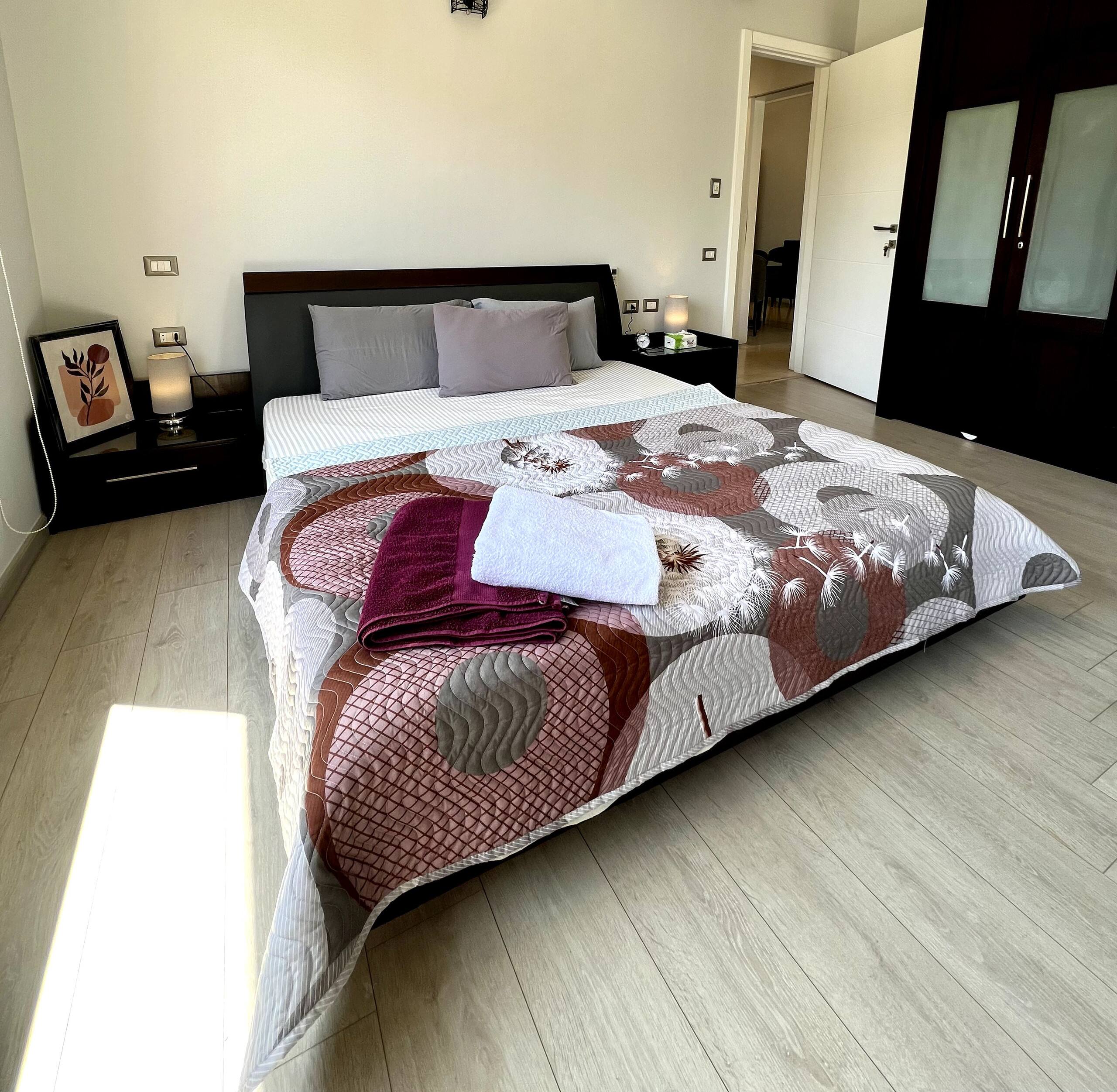 Cozy New Cairo serviced 1-bed — Bedroom 1 in First New Cairo, Egypt