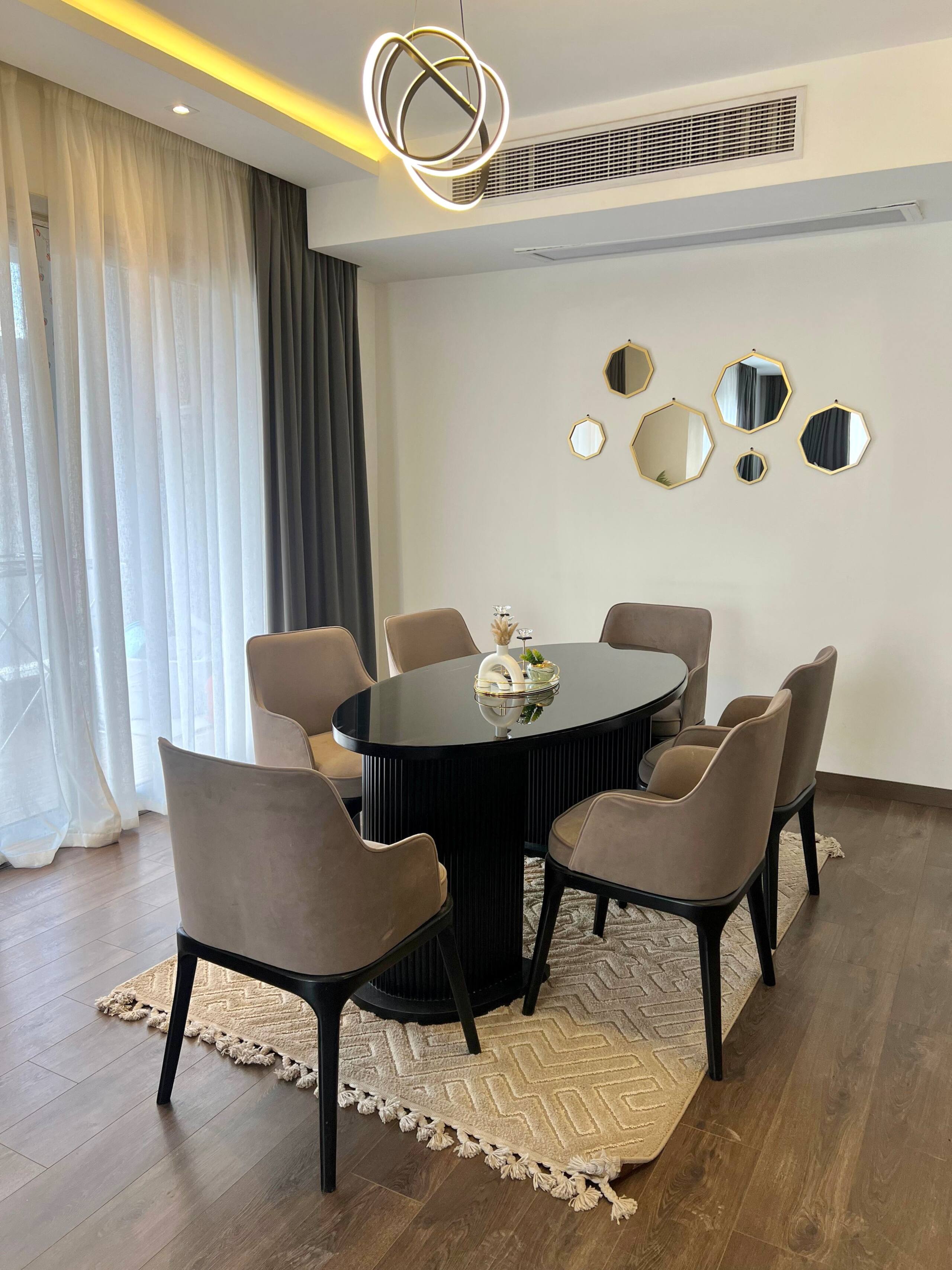 Modern Luxury Duplex in Compound Next to Mall/Cafè — Dining Area in First New Cairo, Egypt — photo 2
