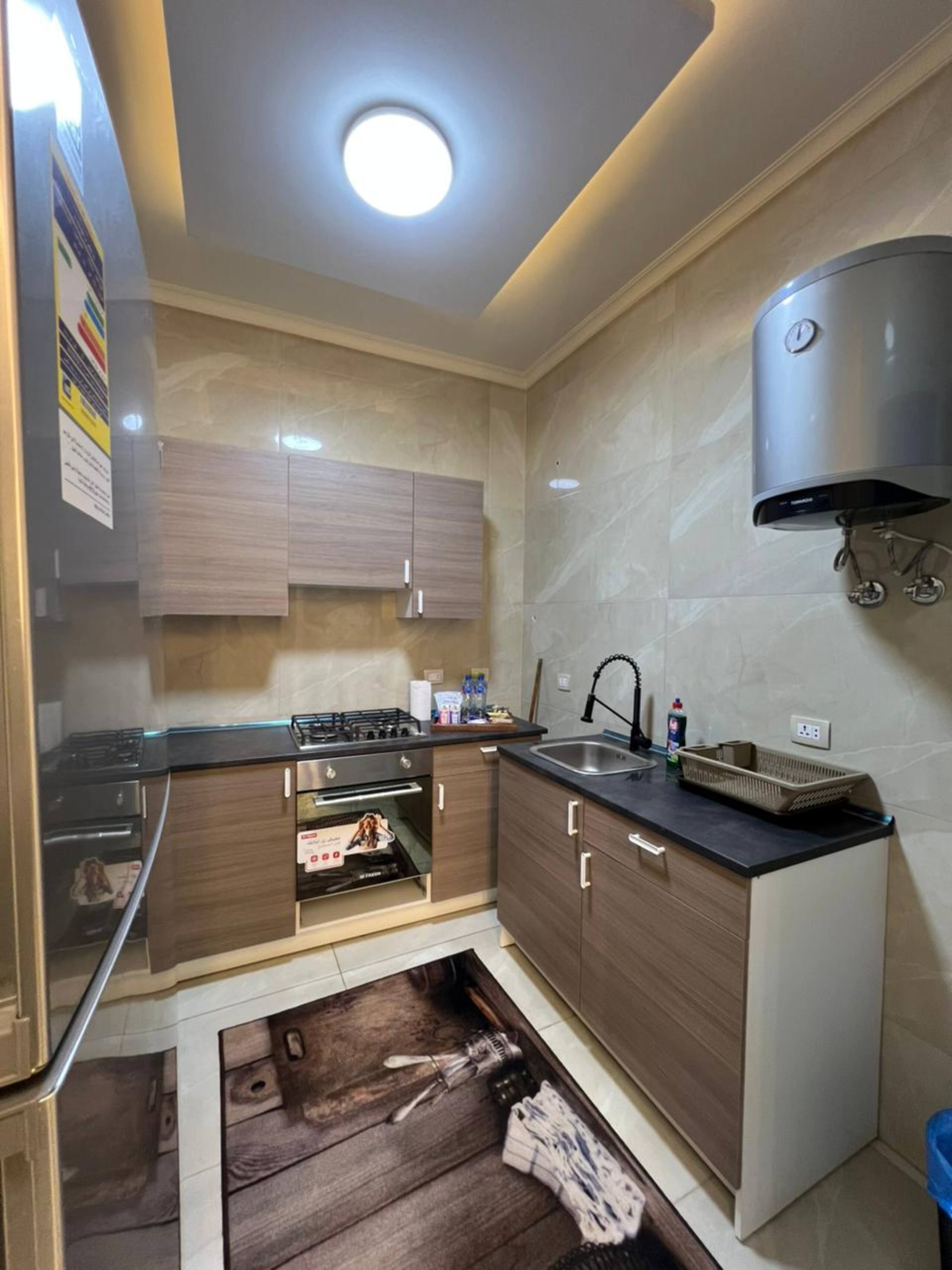 *NEW* 3-bed w/Pool next to Mall WaterWay 2, cafés — Full Kitchen in New Cairo, Egypt
