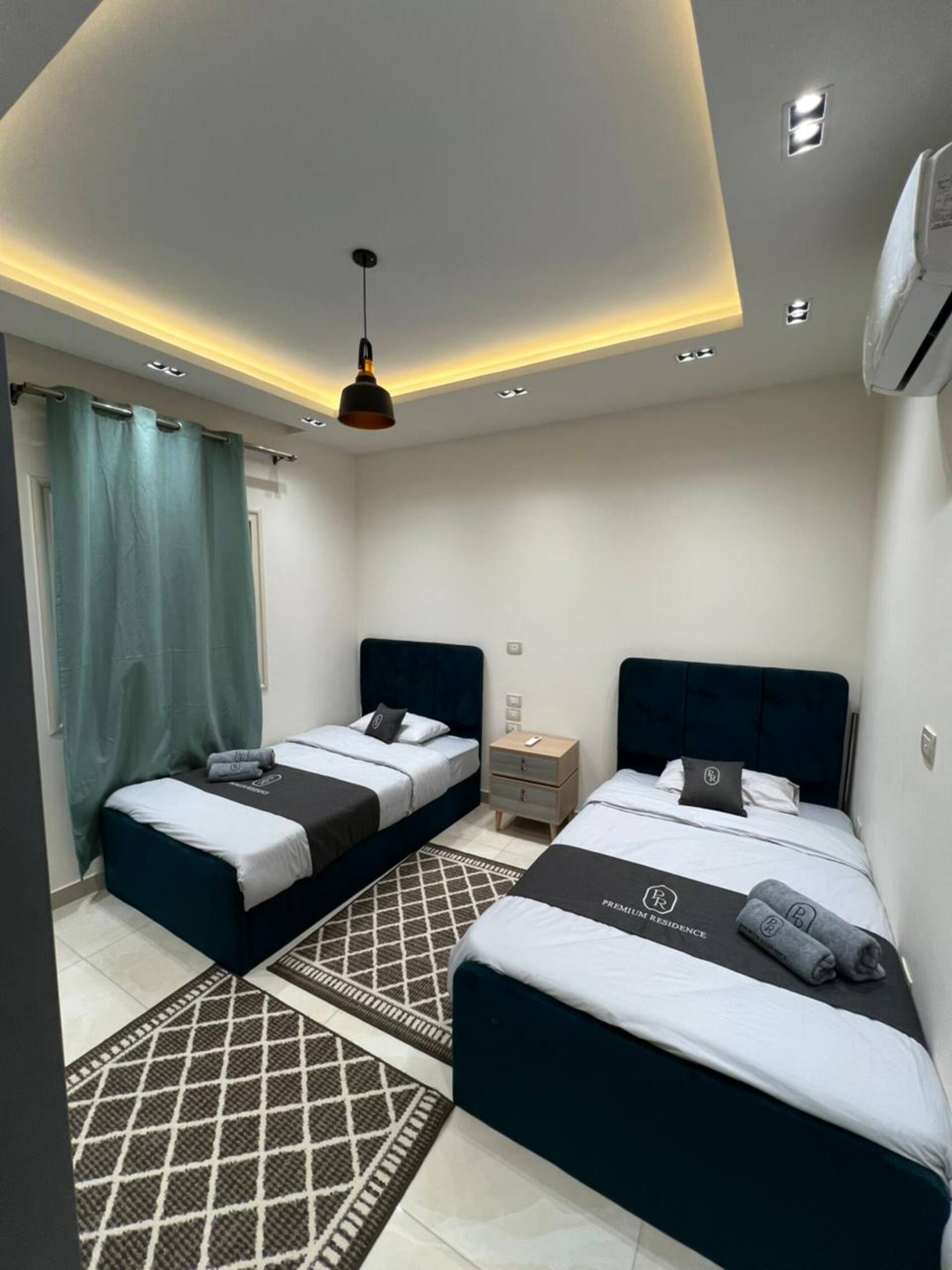 *NEW* 3-bed w/Pool next to Mall WaterWay 2, cafés — Bedroom 1 in New Cairo, Egypt — photo 3