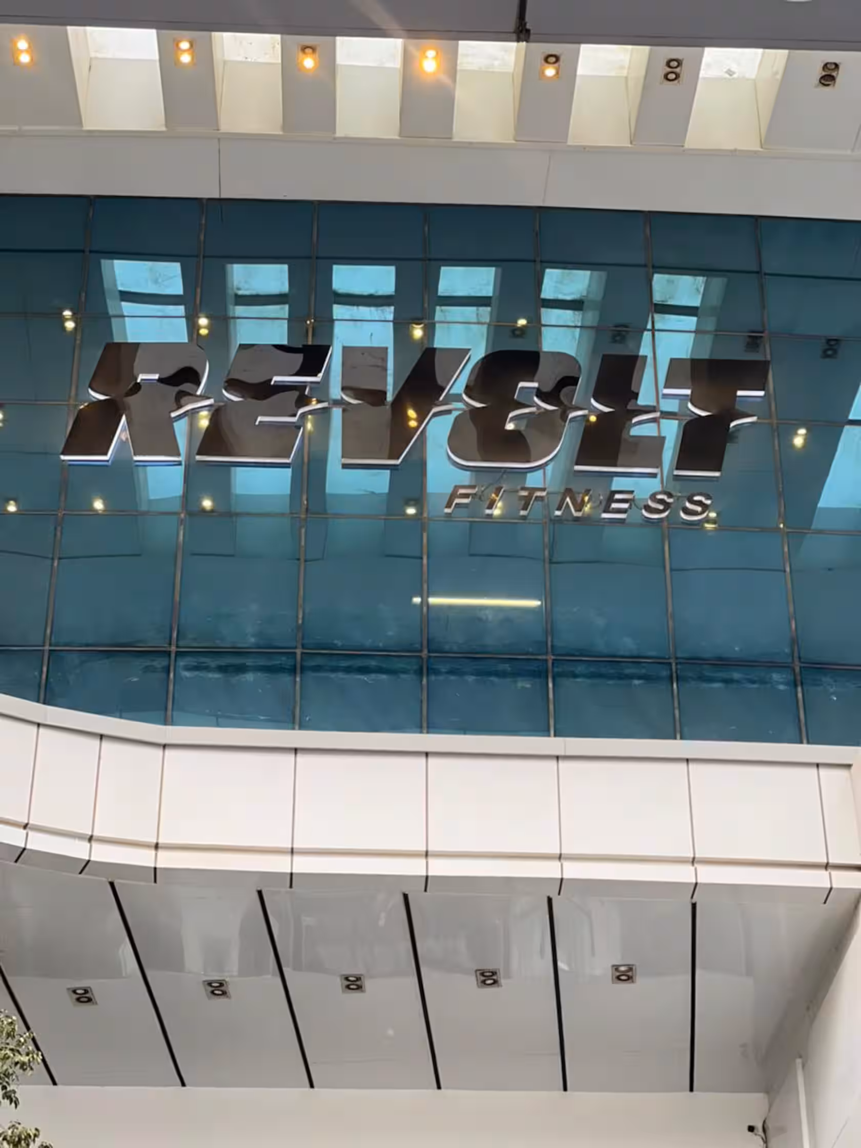 *NEW* 3-bed w/Pool next to Mall WaterWay 2, cafés — Exterior in New Cairo, Egypt