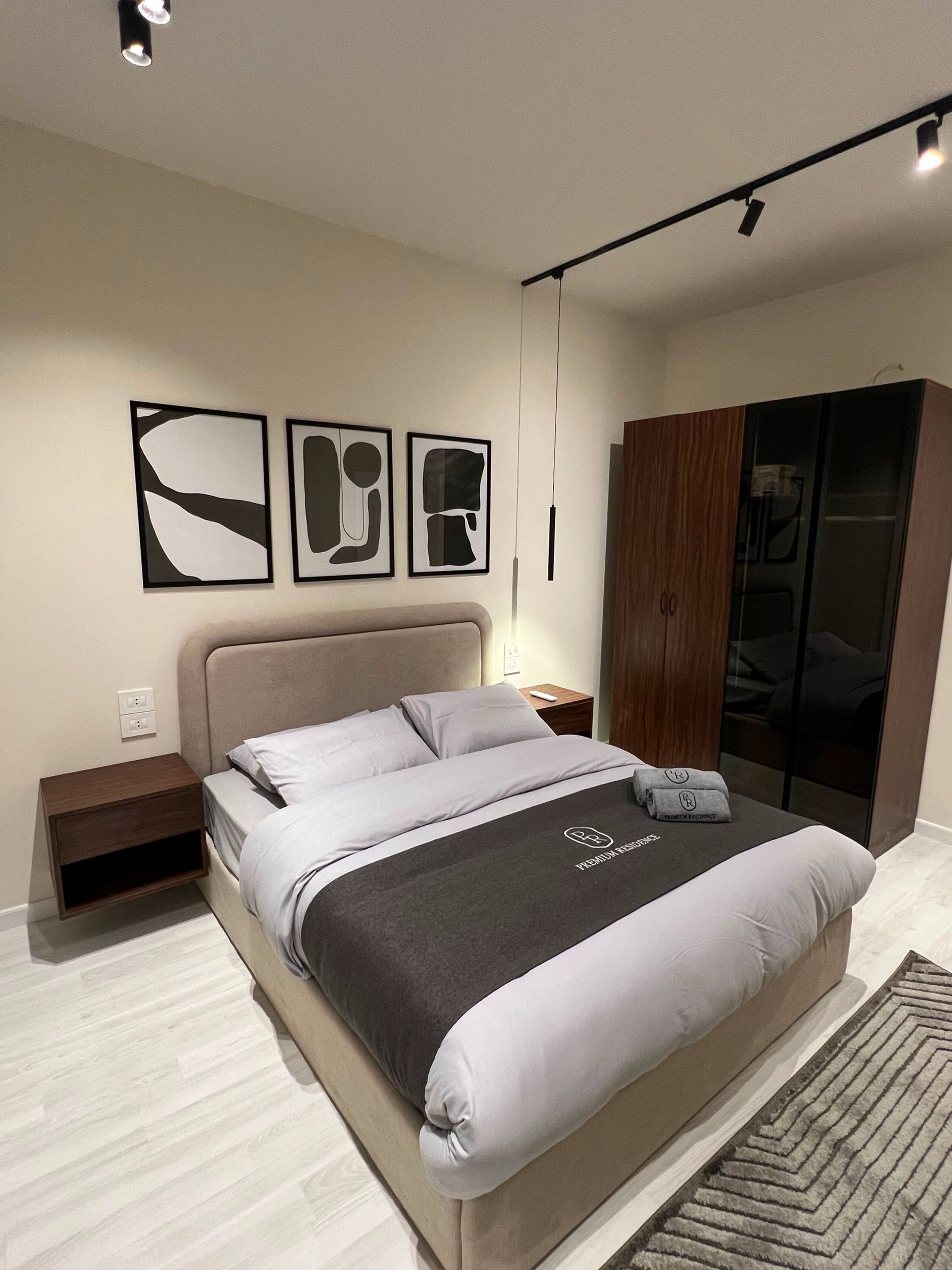 Premium Residence 3-Bedroom Charm next to Waterway — Bedroom 2 in New Cairo, Egypt