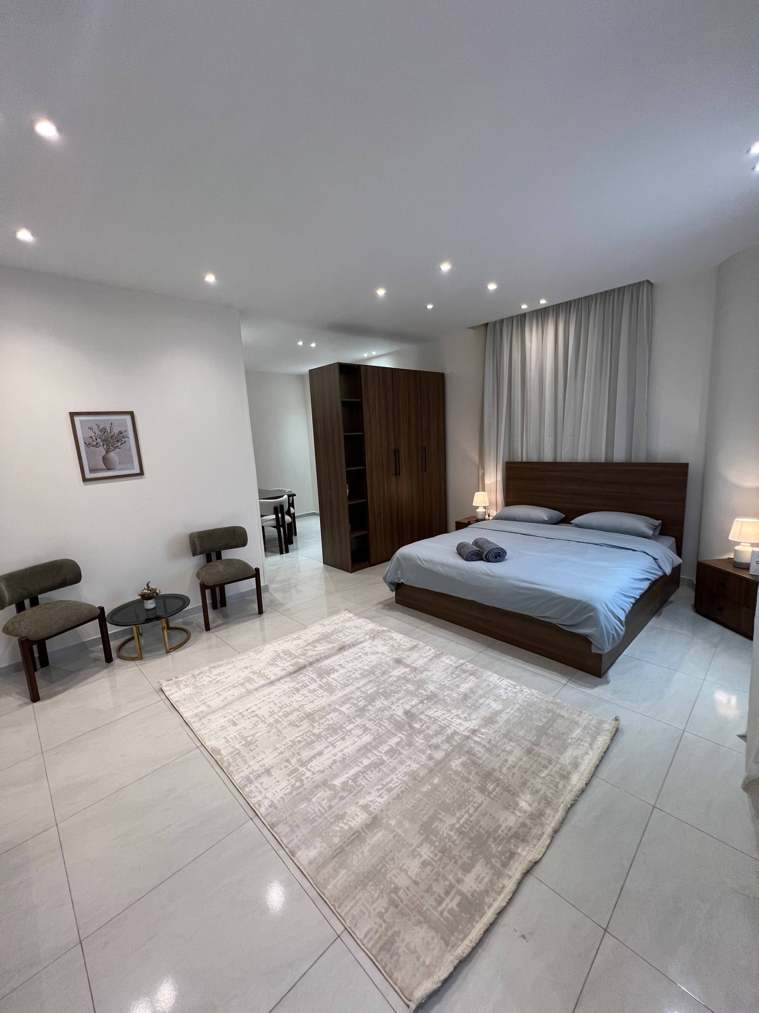 Cozy sunlit studio new furniture close 90 street — Bedroom 1 in Second New Cairo, Egypt