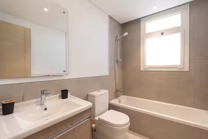 Luxury 3BR with private Garden | Mivida by Emaar — Full bathroom 1 in Cairo, Egypt, Egypt — photo 2
