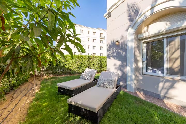 Luxury 3BR with private Garden | Mivida by Emaar — Backyard in Cairo, Egypt, Egypt — photo 3