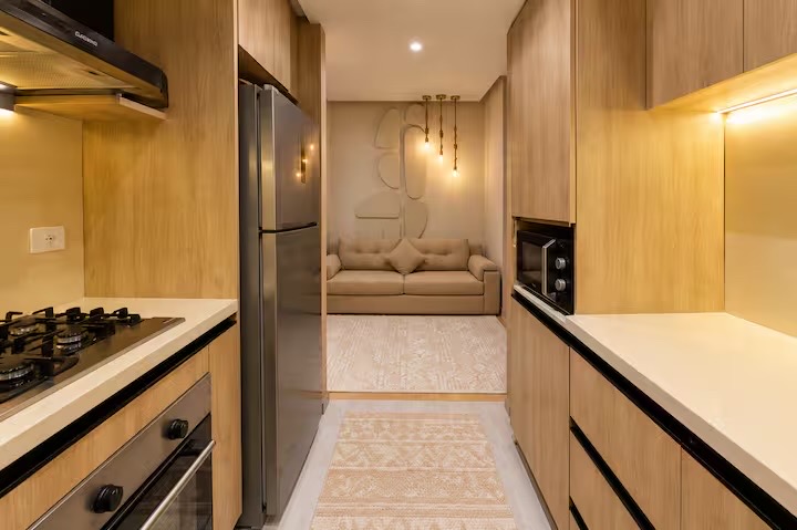 Modern Luxury 3BR • Close to Mall of Arabia /8 — Full Kitchen in Giza, Egypt, Egypt — photo 2