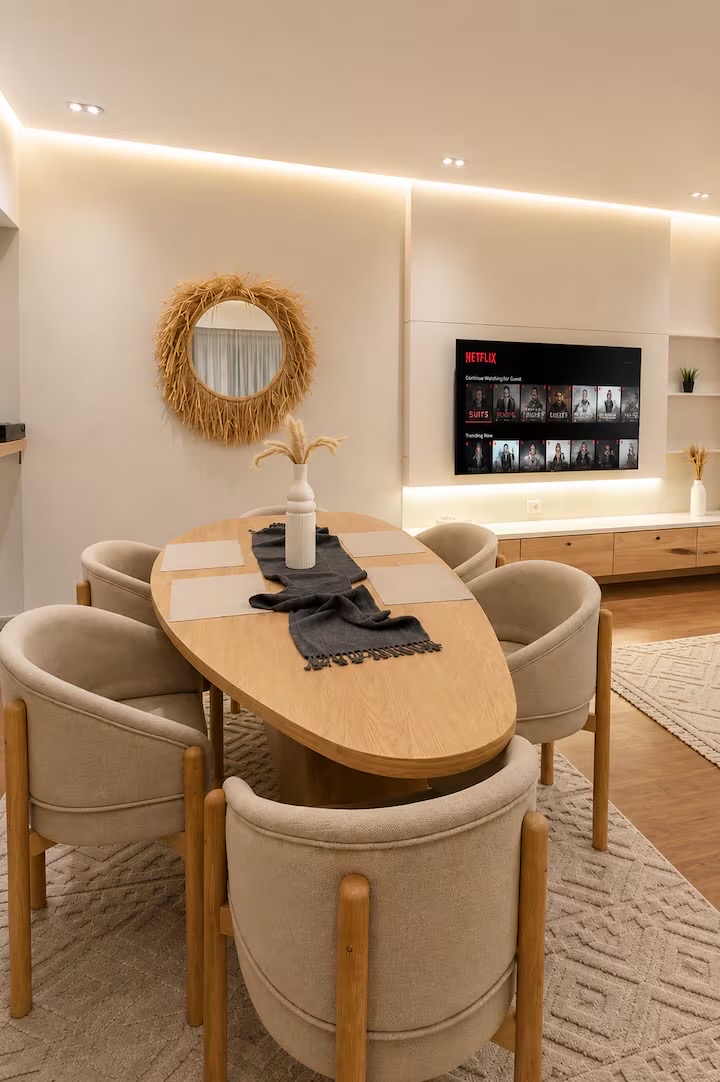 Modern Luxury 3BR • Close to Mall of Arabia /8 — Dining Area in Giza, Egypt, Egypt