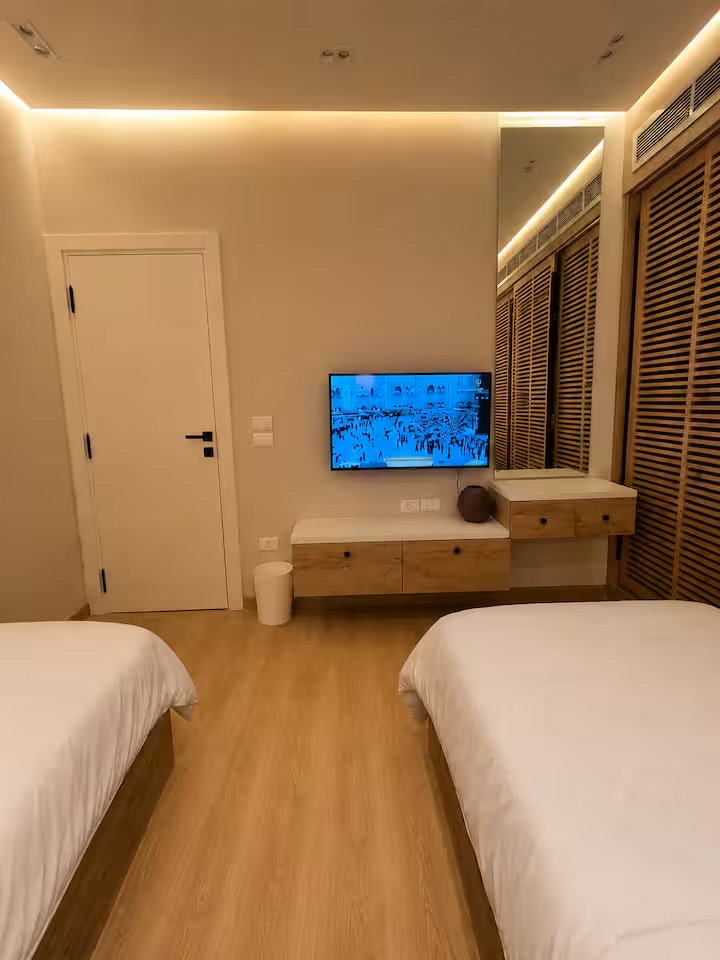 WS Luxury 3BR + 150m² Private Garden • Rooftop — Bedroom 3 in Giza, Egypt, Egypt