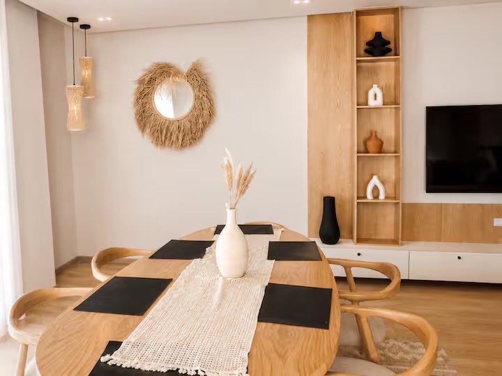 Luxury Serviced Apartment near Mall of Arabia /4 — Dining Area in Giza, Egypt, Egypt — photo 2