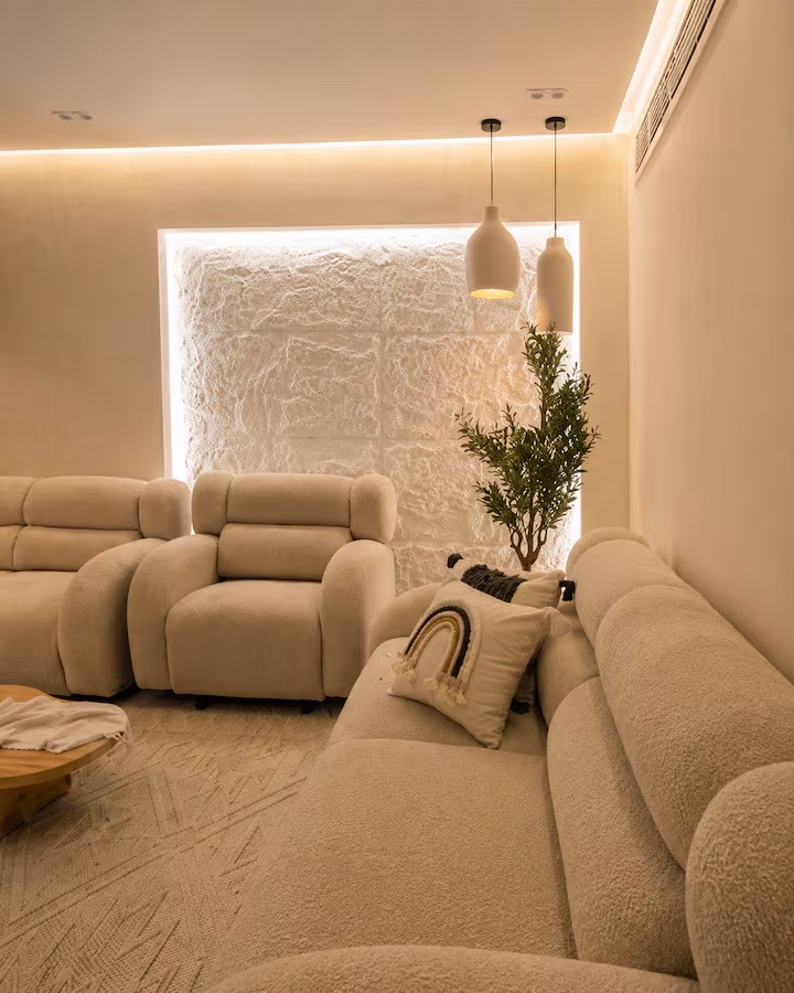 Modern 3BR Boutique Stay near Mall of Arabia /7 — Living Room in Giza, Egypt, Egypt