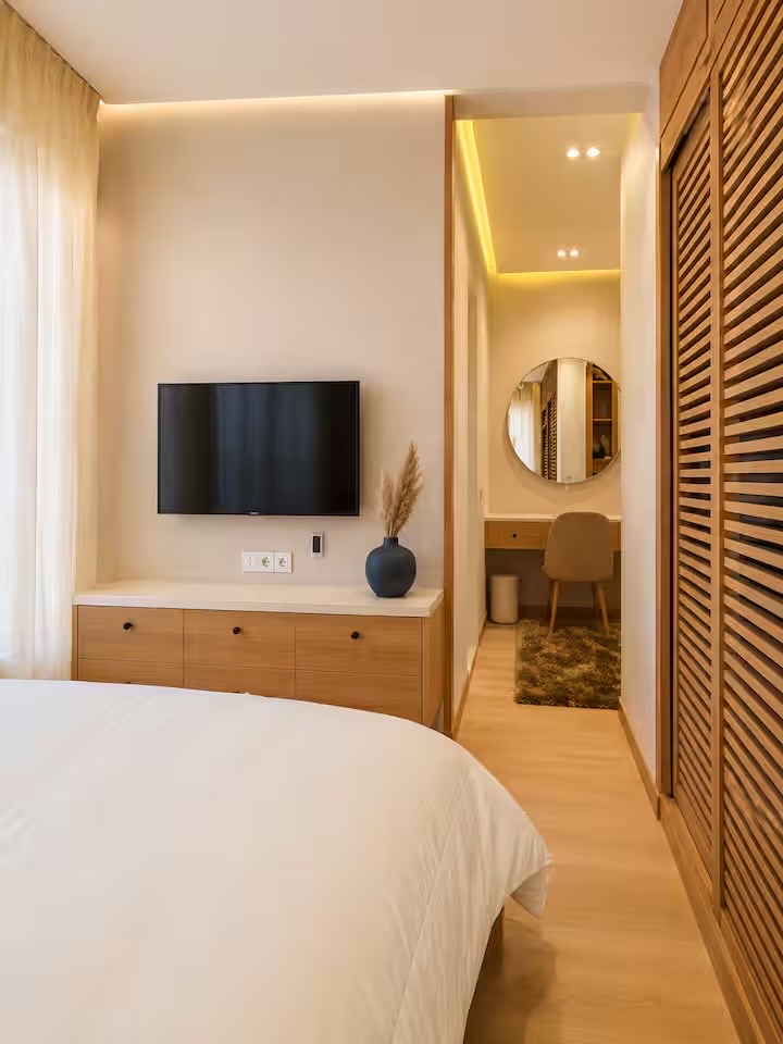 Modern 3BR Boutique Stay near Mall of Arabia /7 — Bedroom 1 in Giza, Egypt, Egypt — photo 3