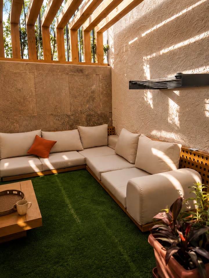 Luxury Boho 3BR Retreat Near Waterway & CFC /7 — Backyard in Cairo, Egypt, Egypt