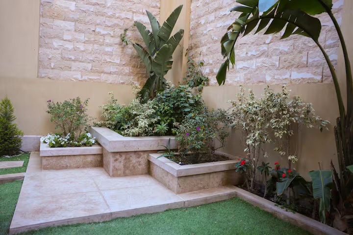 Boho Spacious 3BR with Private Garden near CFC, 5A — Backyard in Cairo, Egypt, Egypt — photo 3