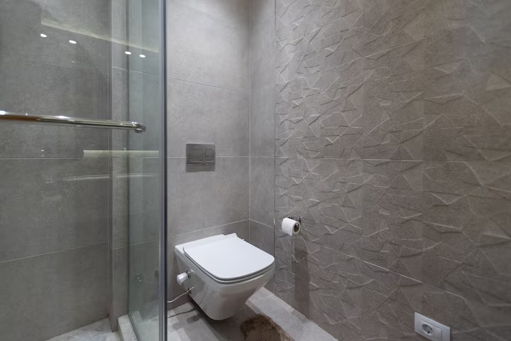 Chic 2BR Apartment | Silver Palm | Near O1 Mall — Full bathroom 2 in First New Cairo, Egypt