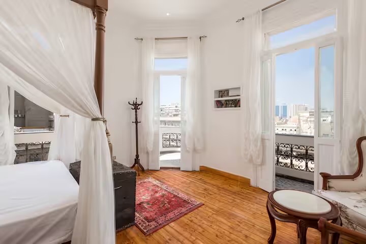 Suliman khan, High ceiling with 7 balconies — Bedroom 1 in Cairo, Egypt, Egypt — photo 3
