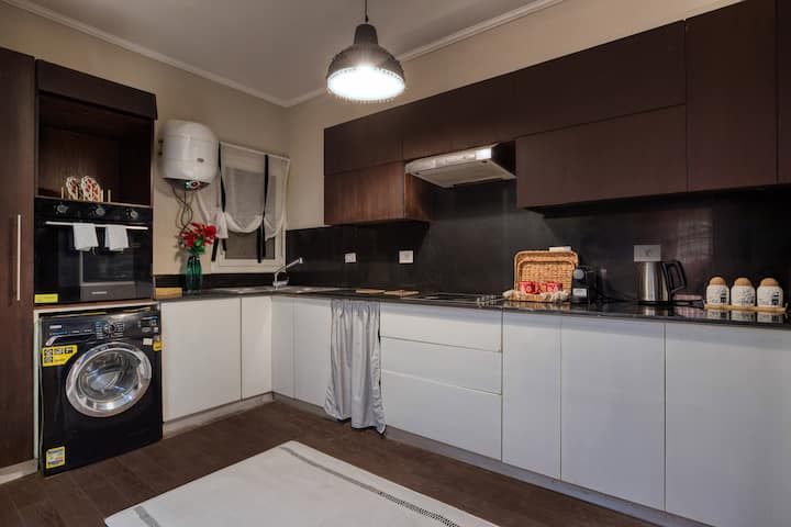 Luxury Saray El Banafseg Apartment — Full Kitchen in Cairo, Egypt, Egypt — photo 3